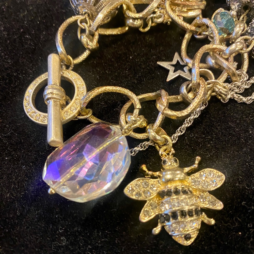 Gold Insect Dangle Bracelet - Picture 3 of 7